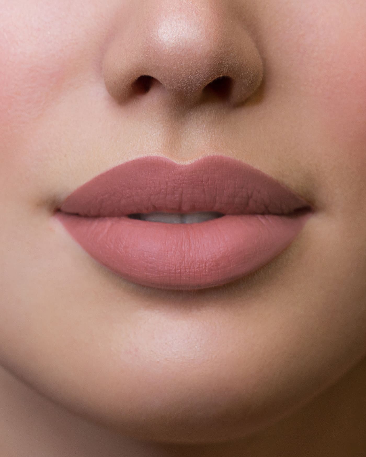 HYPNOTIZE LIQUID LIPSTICK - 11 - Lovely Bride - Astra Make-Up