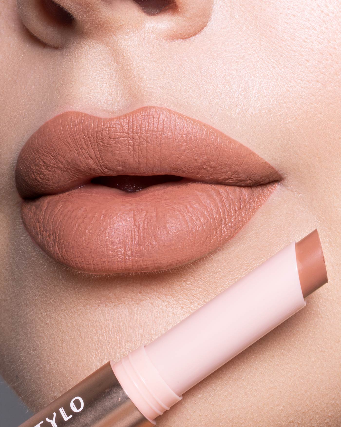 MADAME LIPSTYLO THE MAT - 01 - Nude Bijou - Astra Make-Up