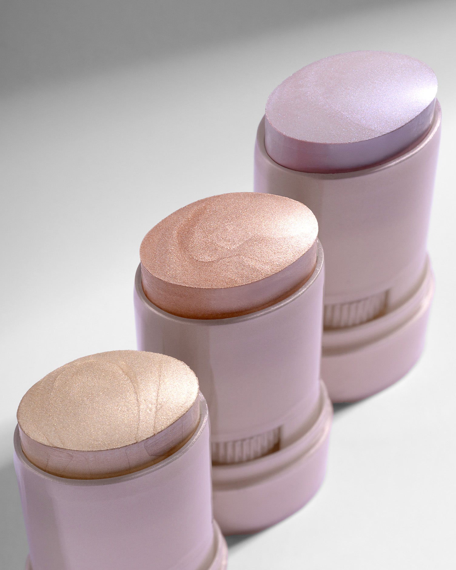 IDENTISTICK HIGHLIGHTER STICK - 01  - Champagne Core - Astra Make-Up