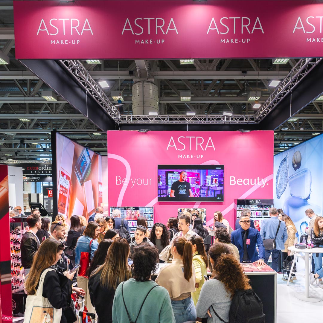 Astra_Worldwide.jpg - Astra Make-Up