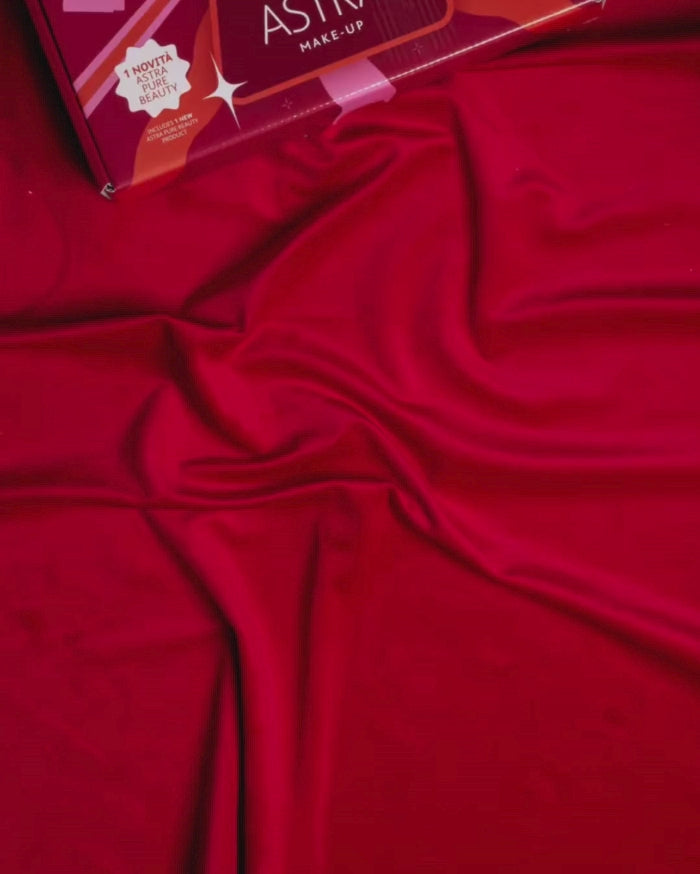 8095-01_03 - Astra Make-Up