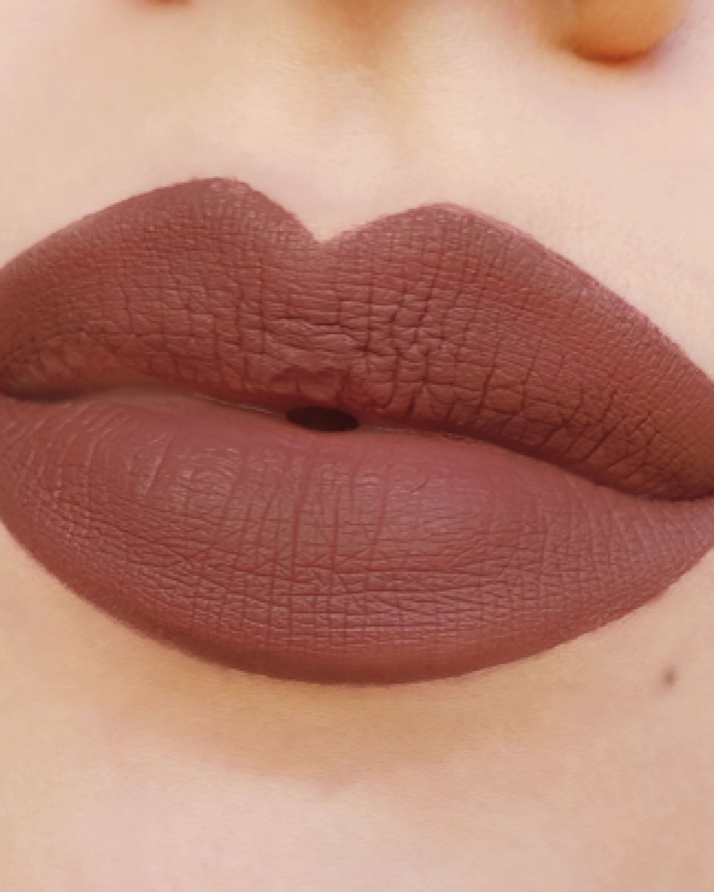 HYPNOTIZE LIQUID LIPSTICK - 01 - Ambitious - Astra Make-Up