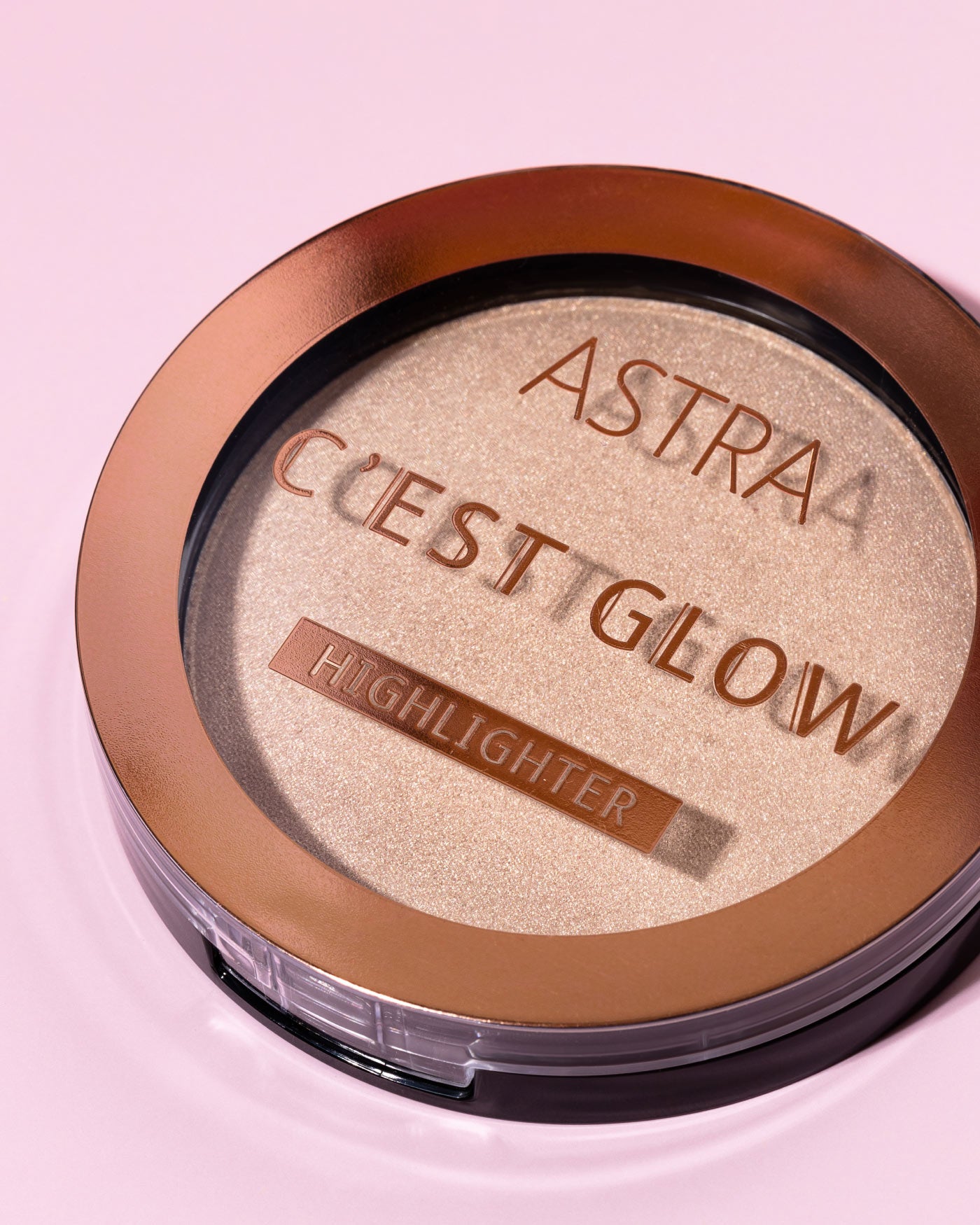 C’EST GLOW HIGHLIGHTER - Products - Astra Make-Up