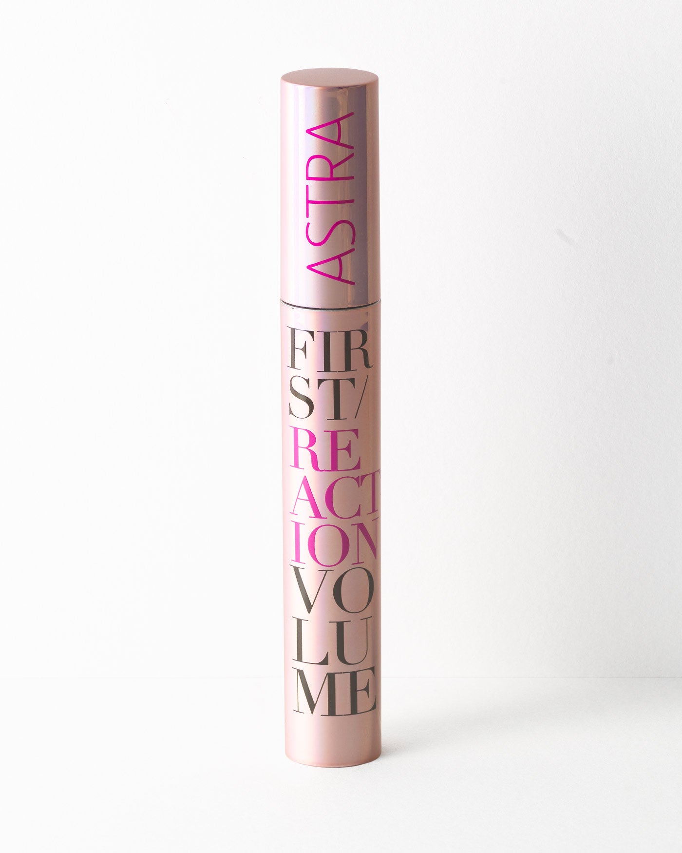 FIRST REACTION VOLUME MASCARA - Make-Up - Astra Make-Up